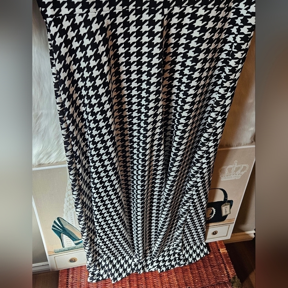 Shein Curve 3/4 Length Sleeve Houndstooth Dress - Picture 6 of 8